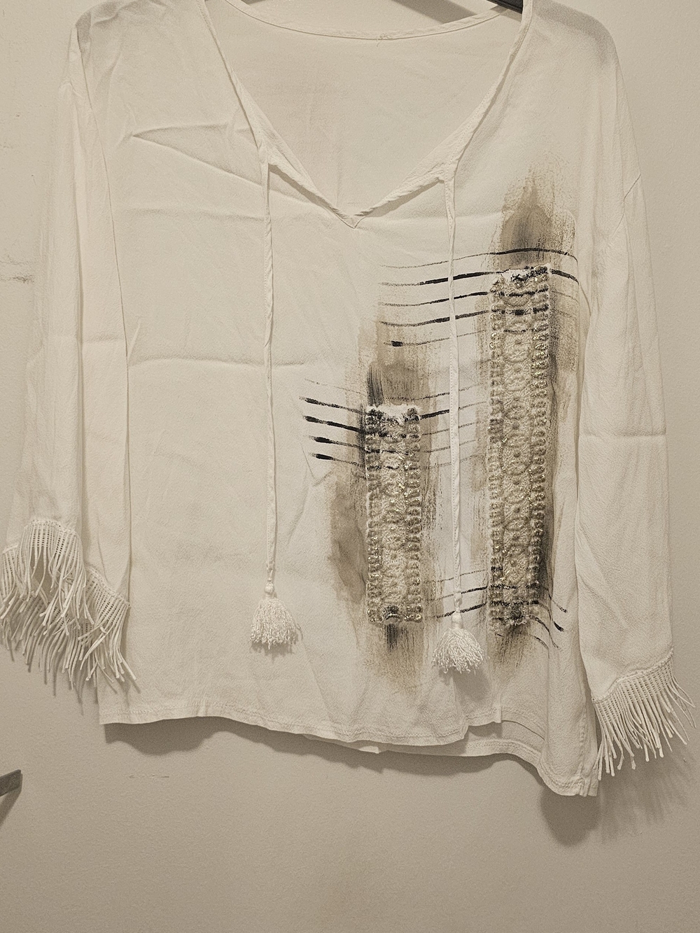 Women’s White Fringe V-Neck Pullover Tunic with Embellished Front